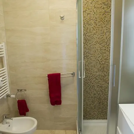 St. Peter Station Apartment Rom