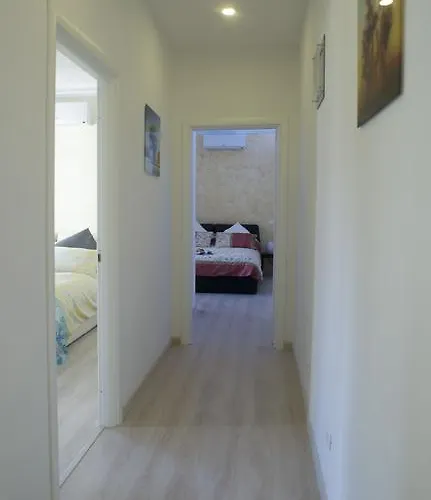 St. Peter Station アパート ローマ